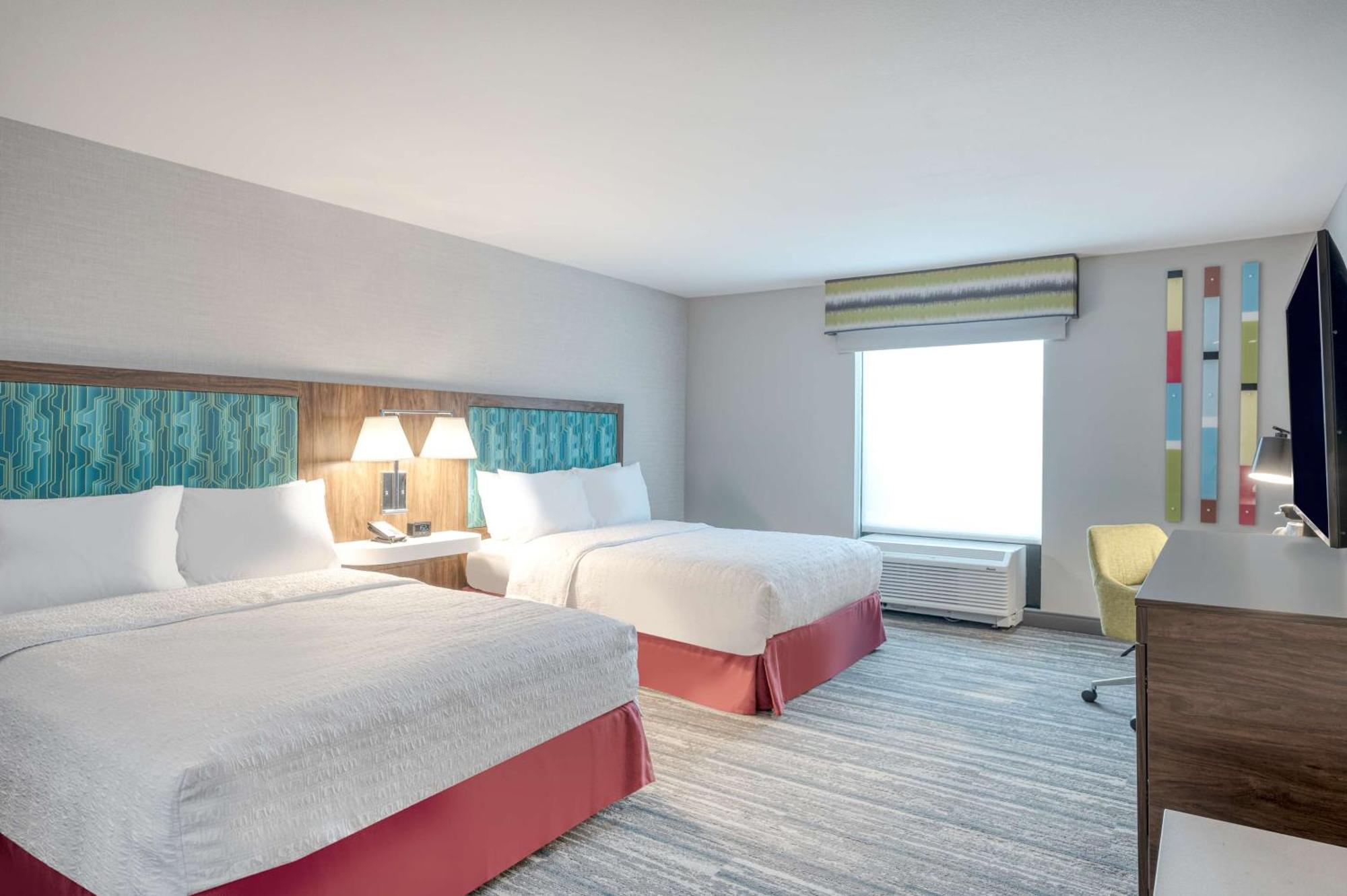 Hampton Inn Cleveland-Airport/Tiedeman Road Brooklyn Exterior photo