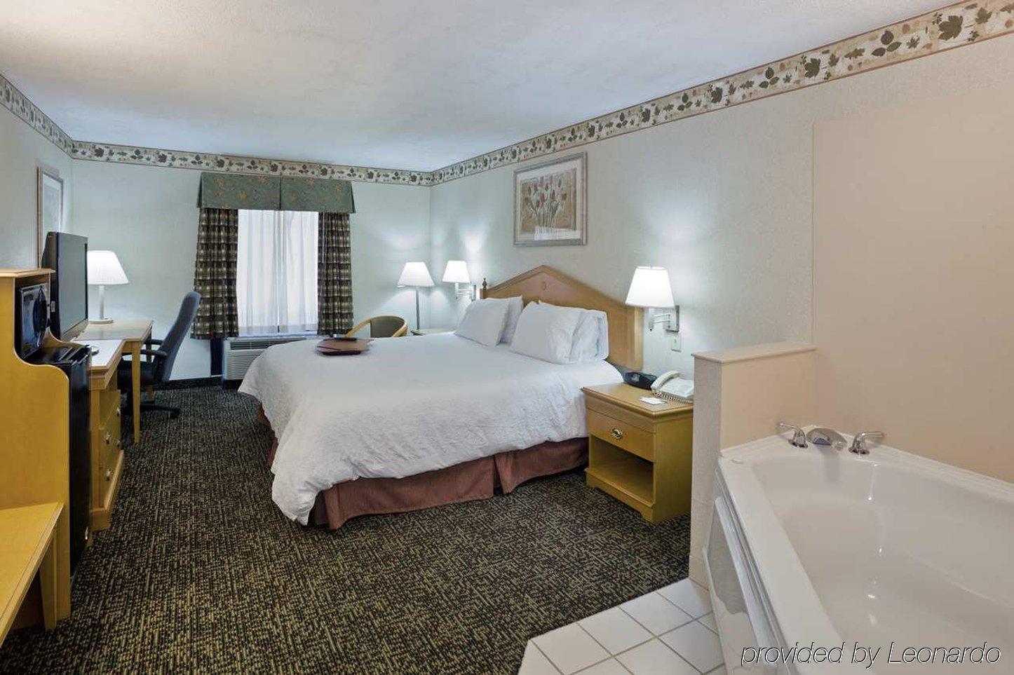 Hampton Inn Cleveland-Airport/Tiedeman Road Brooklyn Room photo